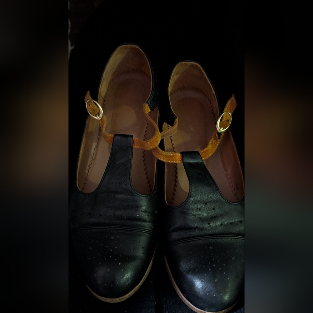Custom Mary jane shoes by Julia bo size 39